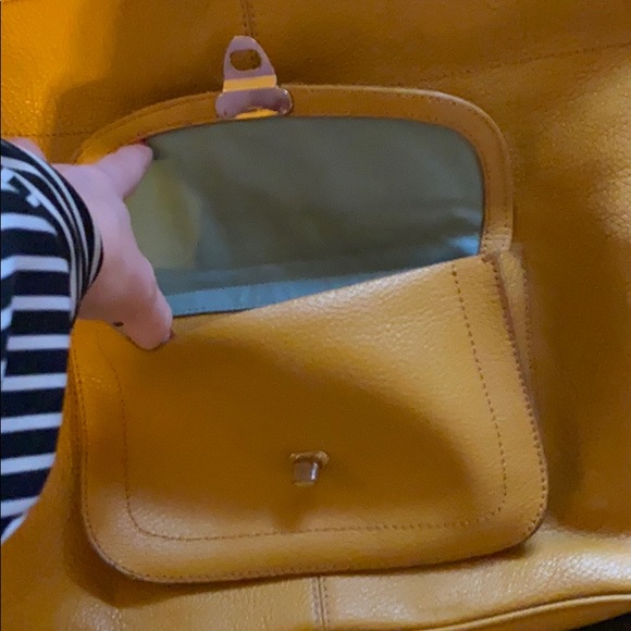 Handbag - Picture 4 of 4